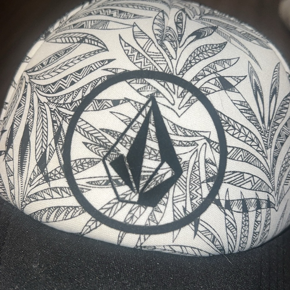 Volcom Black and White Trucker Hat - Picture 6 of 6